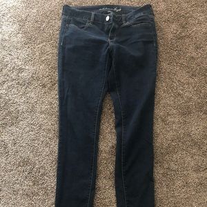 Dark wash American Eagle jeggings